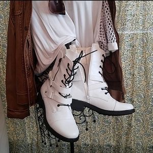 🖤🖤Carlos Santana white combat boots🖤🖤